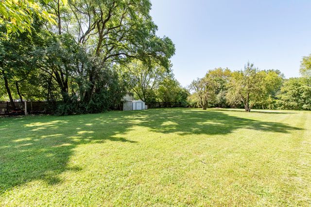 37696 N North Avenue, Beach Park, IL 60087