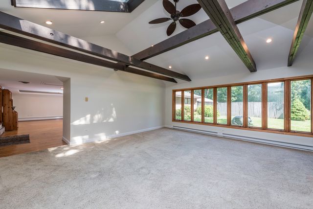 37696 N North Avenue, Beach Park, IL 60087