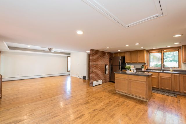 37696 N North Avenue, Beach Park, IL 60087