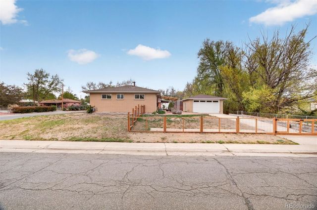 6110 Brooks Drive, Arvada, CO 80004