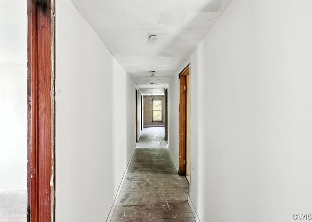 8 Monroe Street, Hanover, NY 14136