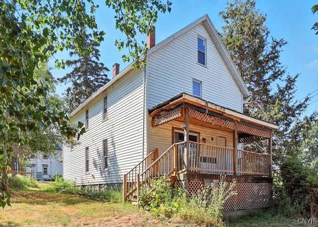 8 Monroe Street, Hanover, NY 14136