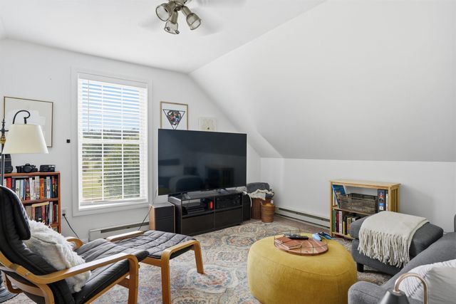 14 Faucher Road, Londonderry, NH 03053