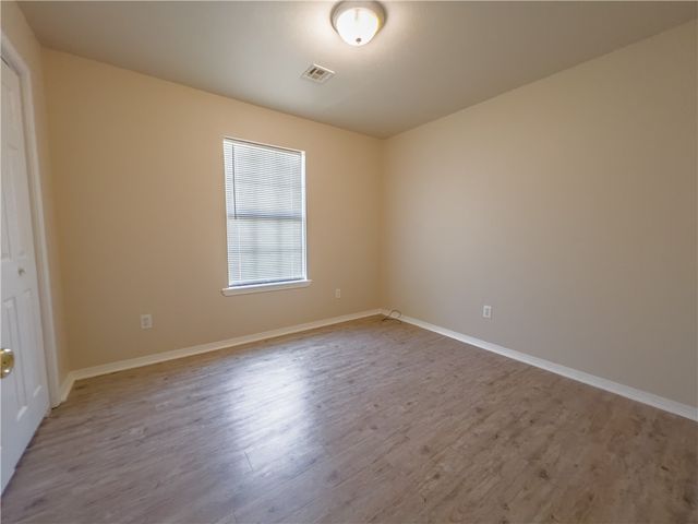 2020 S F Street, Rogers, AR 72758