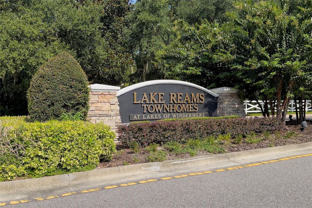 Image 2 of property listing at 12744 LANGSTAFF DRIVE, Windermere, FL 34786