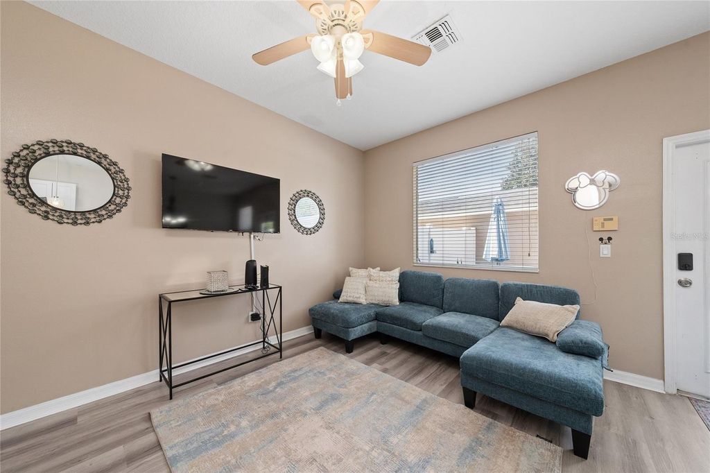 Image 8 of property listing at 12744 LANGSTAFF DRIVE, Windermere, FL 34786