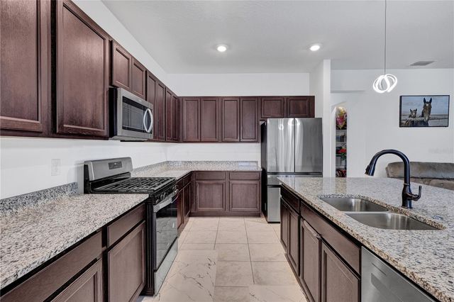 7185 SW 63RD STREET, Ocala, FL 34474
