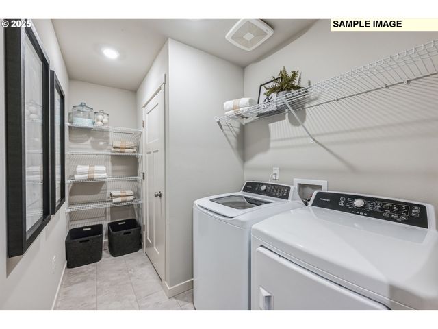 23821 Sw PENSACOLA Ter, Tualatin, OR 97062