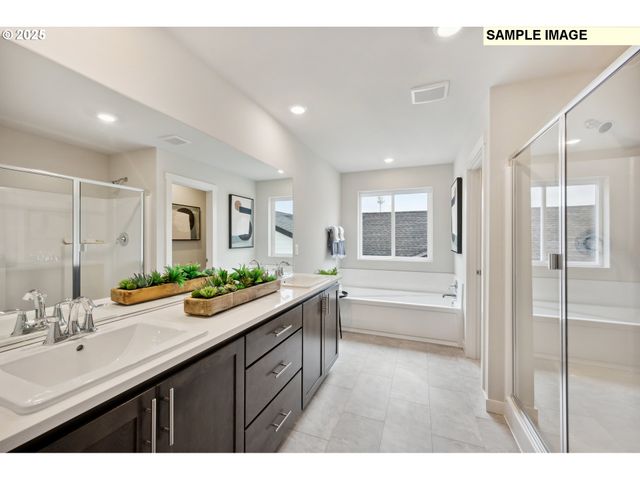 23821 Sw PENSACOLA Ter, Tualatin, OR 97062