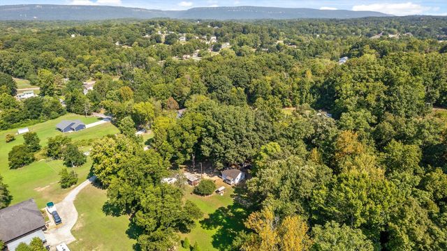 1220 Debbie Lane, Hixson, TN 37343