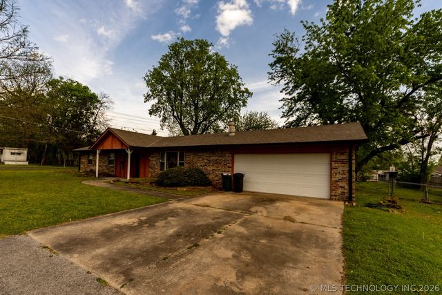 32115 E 721 Terrace, Wagoner, OK 74447