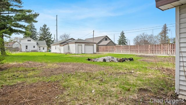 4805 3 Mile Road, Bay City, MI 48706