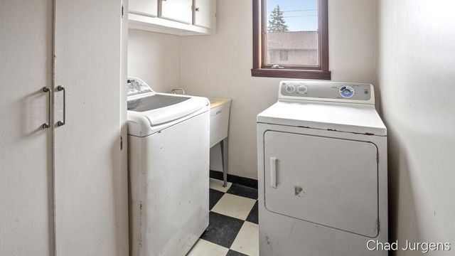4805 3 Mile Road, Bay City, MI 48706