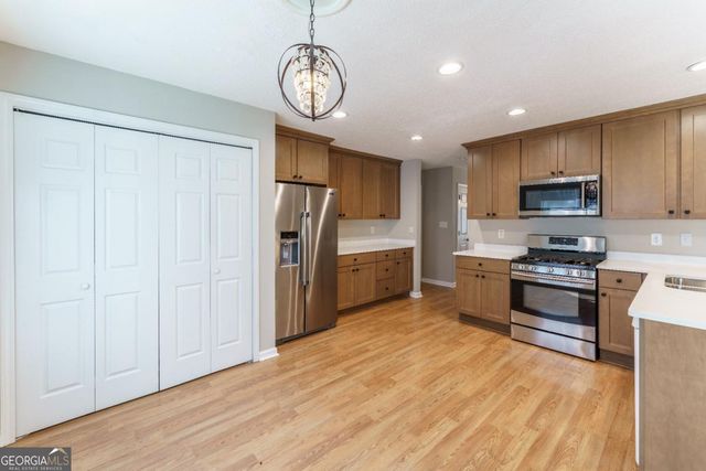 6535 Glen Pond Trace, Cumming, GA 30028