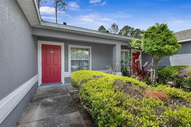 8 RAINSTONE LANE, Palm Coast, FL 32164