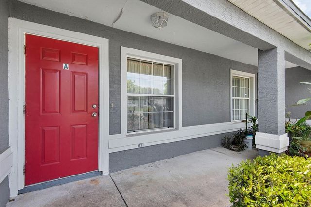 8 RAINSTONE LANE, Palm Coast, FL 32164