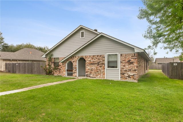 803 Camellia Court, College Station, TX 77840
