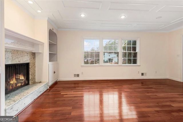647 Shannon Green Circle, Mableton, GA 30126