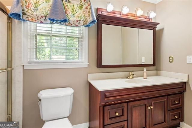 647 Shannon Green Circle, Mableton, GA 30126