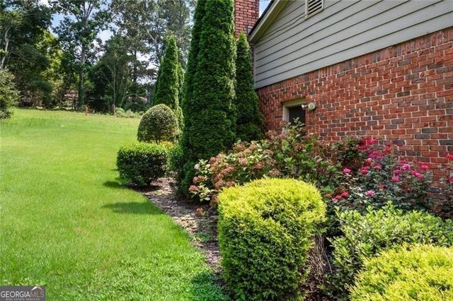 647 Shannon Green Circle, Mableton, GA 30126