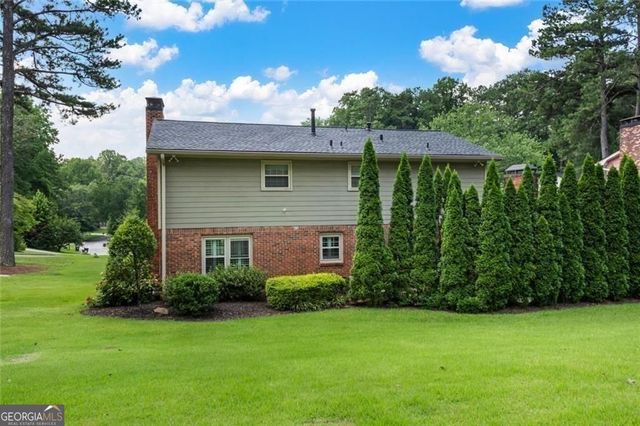 647 Shannon Green Circle, Mableton, GA 30126