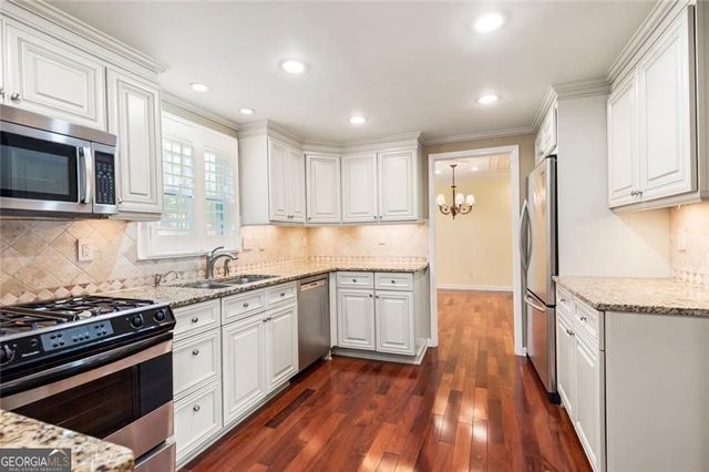 647 Shannon Green Circle, Mableton, GA 30126