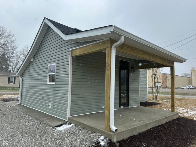 500 S Main Street, Veedersburg, IN 47987