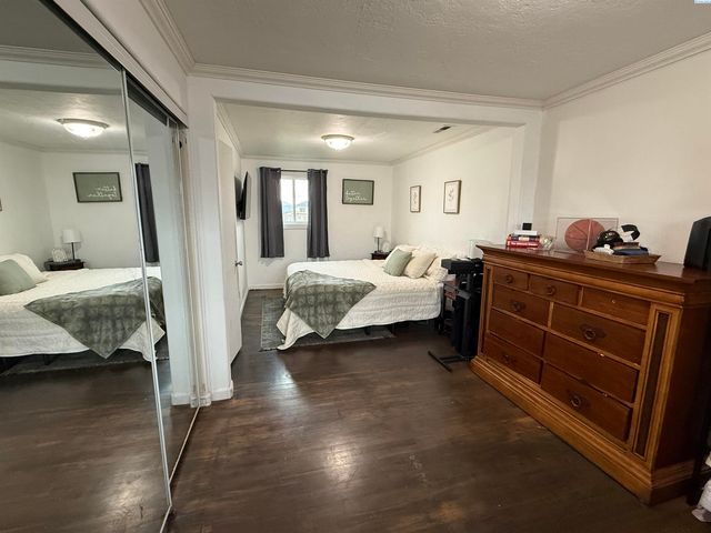 1807 W Henry St, Pasco, WA 99301