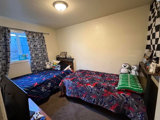 1807 W Henry St, Pasco, WA 99301