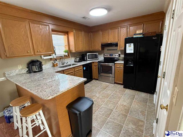 920 Fox Hollow Dr, Hartsville, SC 29550