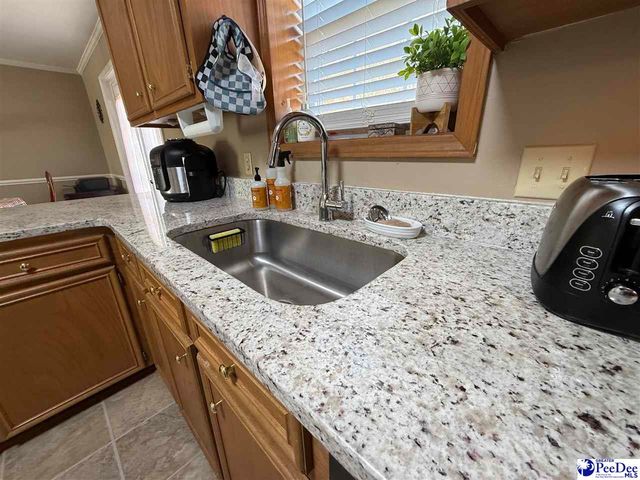 920 Fox Hollow Dr, Hartsville, SC 29550