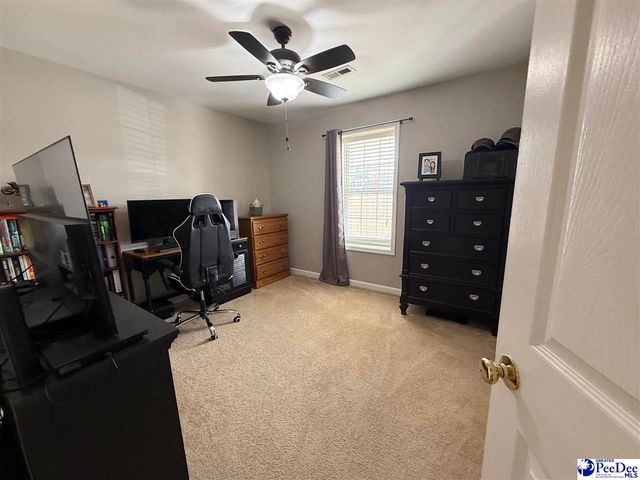 920 Fox Hollow Dr, Hartsville, SC 29550