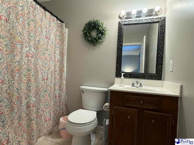 920 Fox Hollow Dr, Hartsville, SC 29550