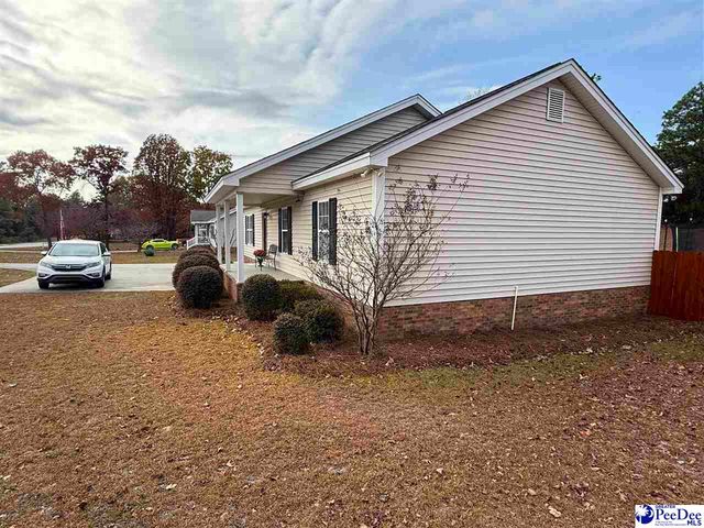 920 Fox Hollow Dr, Hartsville, SC 29550