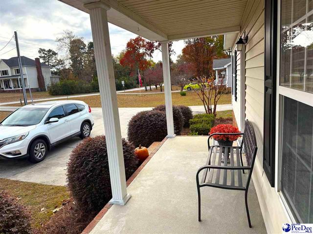 920 Fox Hollow Dr, Hartsville, SC 29550