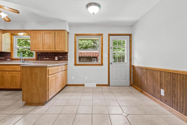 W136N8704 Esquire ROAD, Menomonee Falls, WI 53051