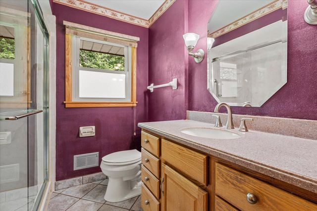 W136N8704 Esquire ROAD, Menomonee Falls, WI 53051