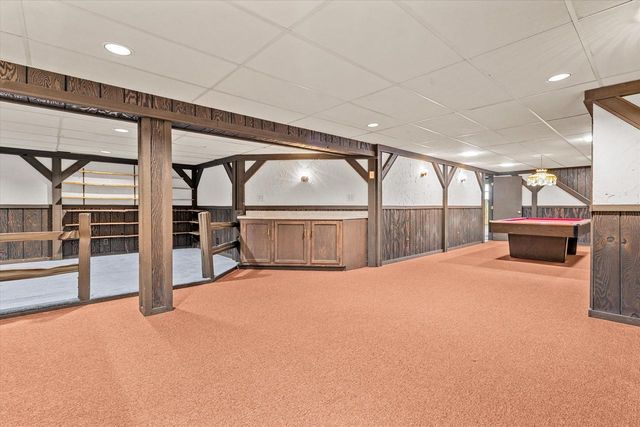 W136N8704 Esquire ROAD, Menomonee Falls, WI 53051