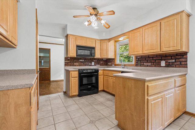 W136N8704 Esquire ROAD, Menomonee Falls, WI 53051