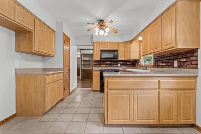 W136N8704 Esquire ROAD, Menomonee Falls, WI 53051