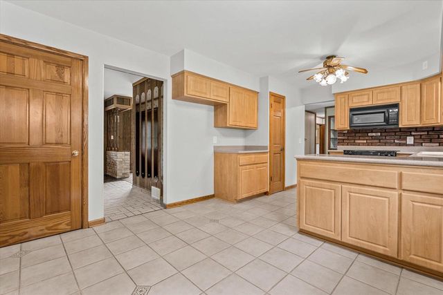 W136N8704 Esquire ROAD, Menomonee Falls, WI 53051