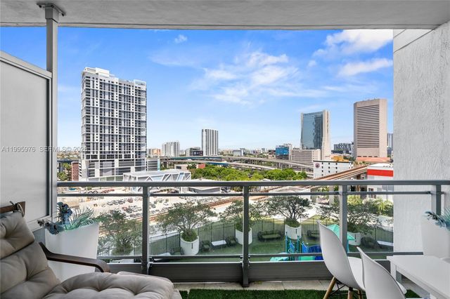 90 SW 3rd St 1209, Miami, FL 33130