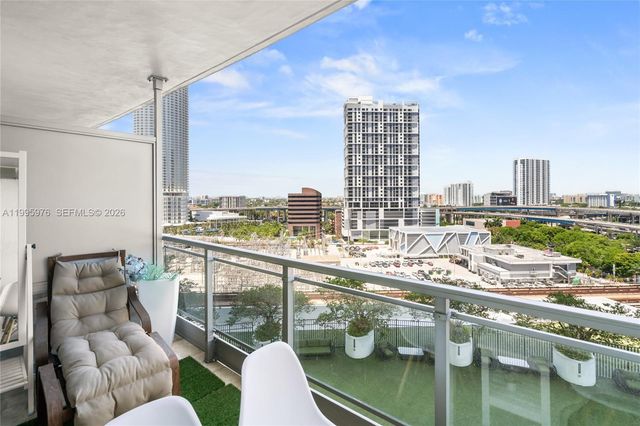 90 SW 3rd St 1209, Miami, FL 33130