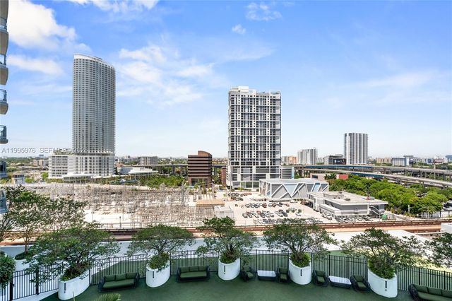 90 SW 3rd St 1209, Miami, FL 33130