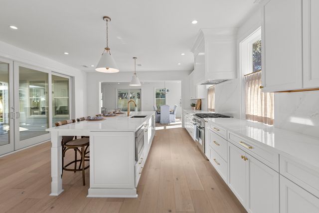 931 Kincade Drive, Mount Pleasant, SC 29464