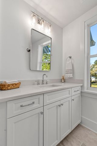 931 Kincade Drive, Mount Pleasant, SC 29464