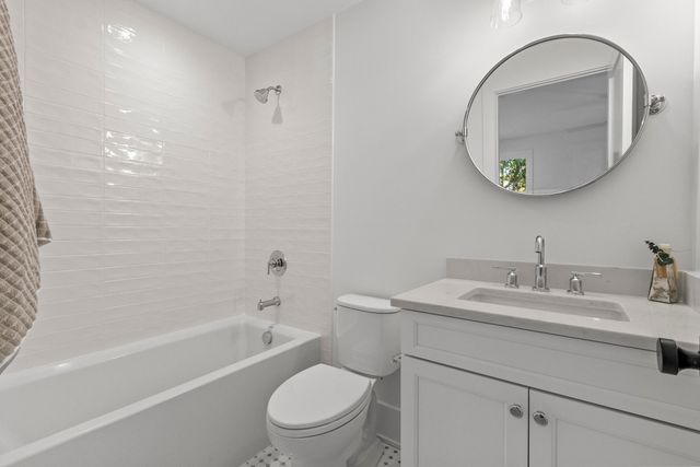 931 Kincade Drive, Mount Pleasant, SC 29464