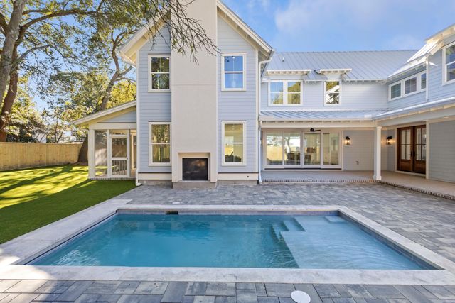 931 Kincade Drive, Mount Pleasant, SC 29464