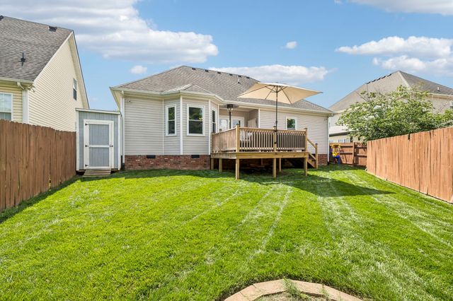 2504 Oak Hill Dr, Murfreesboro, TN 37130