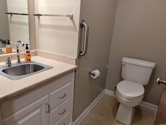 12 Bayou Cove Cir Circle, Mcgehee, AR 71654